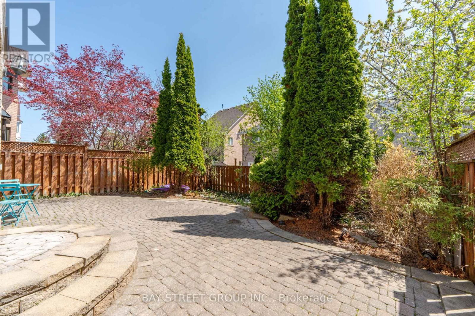 68 SAPPHIRE DRIVE Image 46