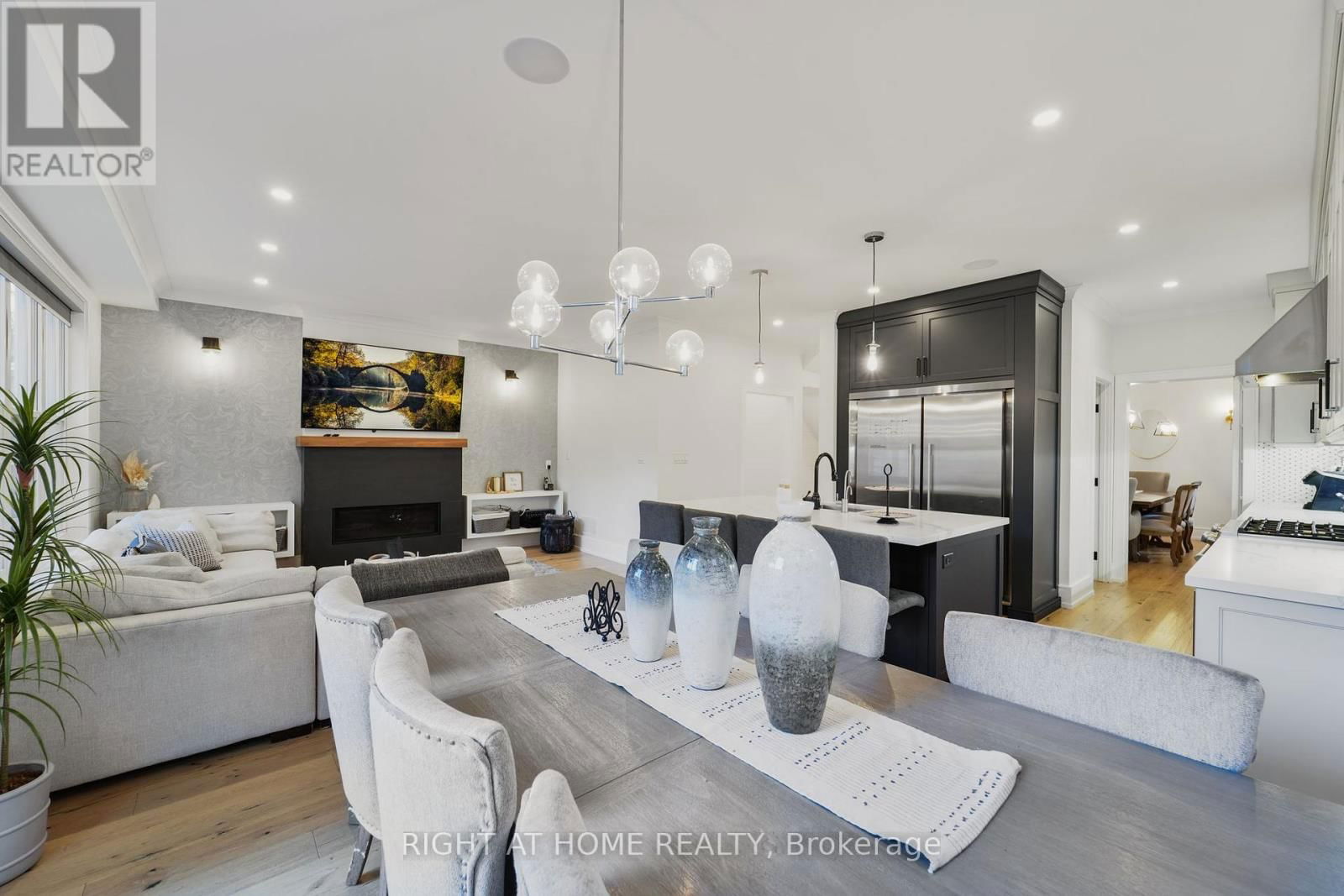 17 GEORGE STREET Image 10