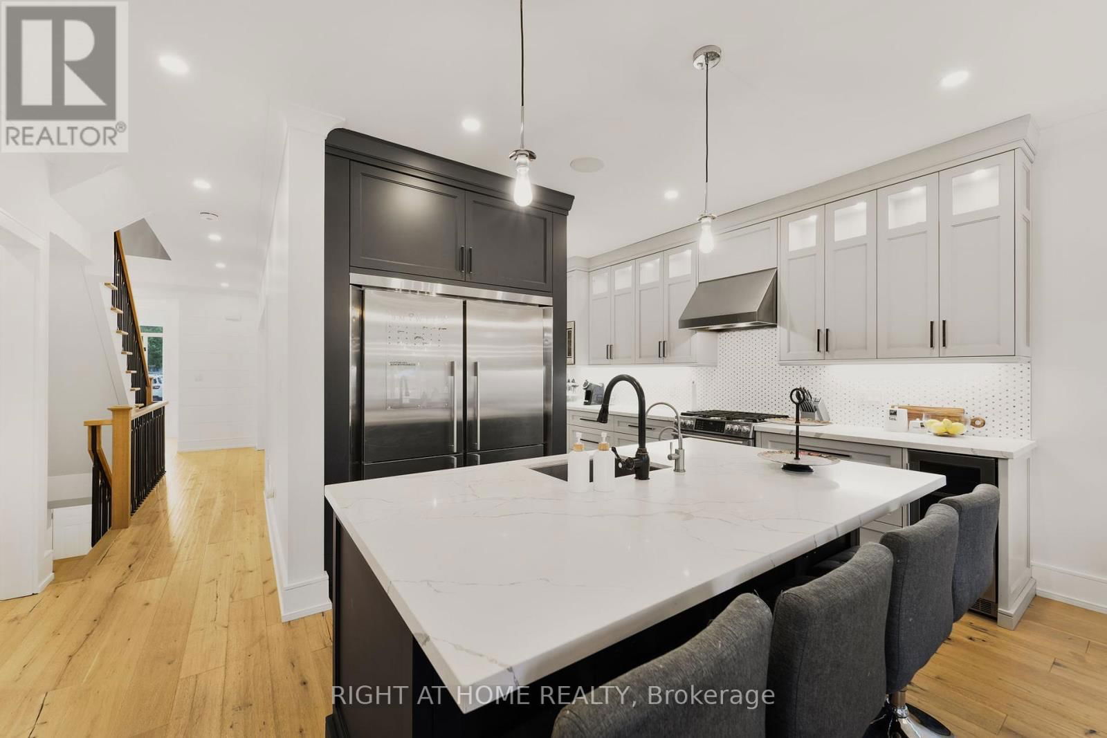 17 GEORGE STREET Image 12