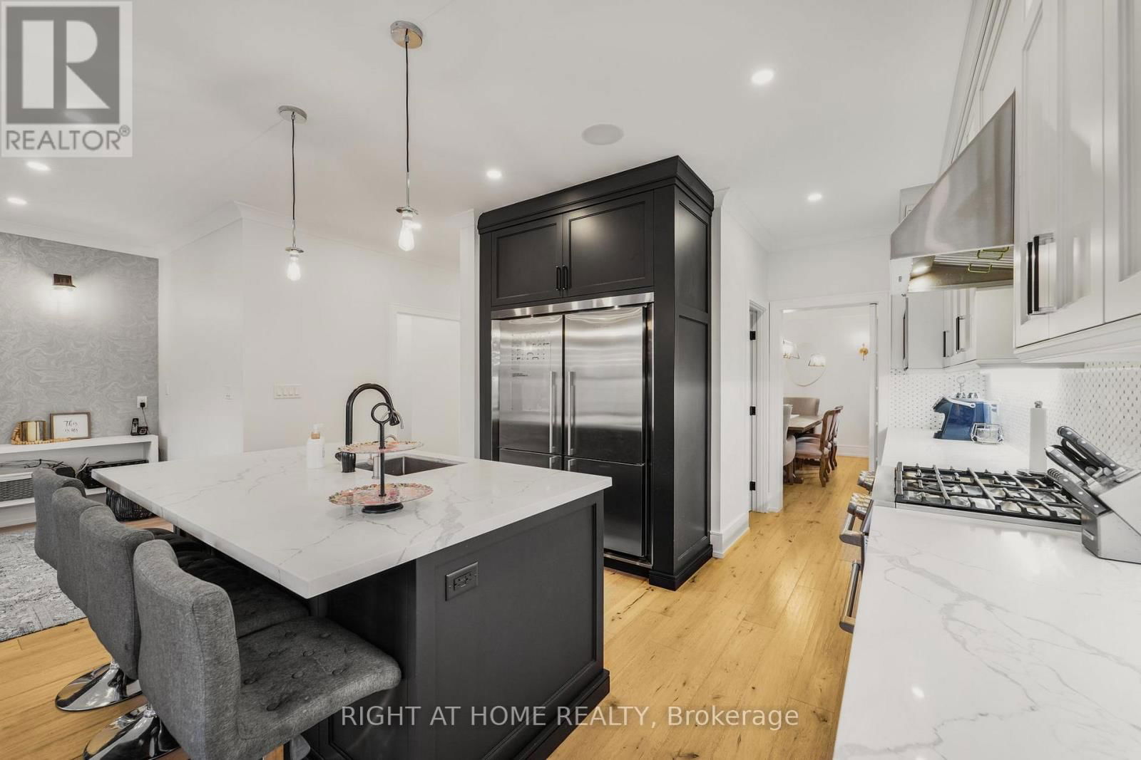 17 GEORGE STREET Image 13
