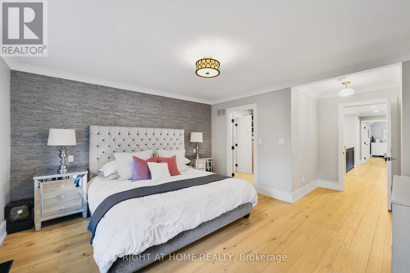 17 GEORGE STREET Image 20