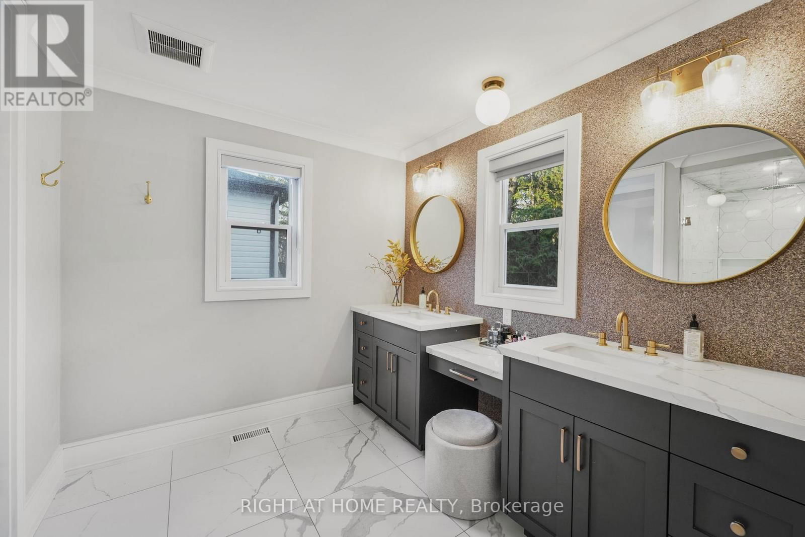 17 GEORGE STREET Image 22