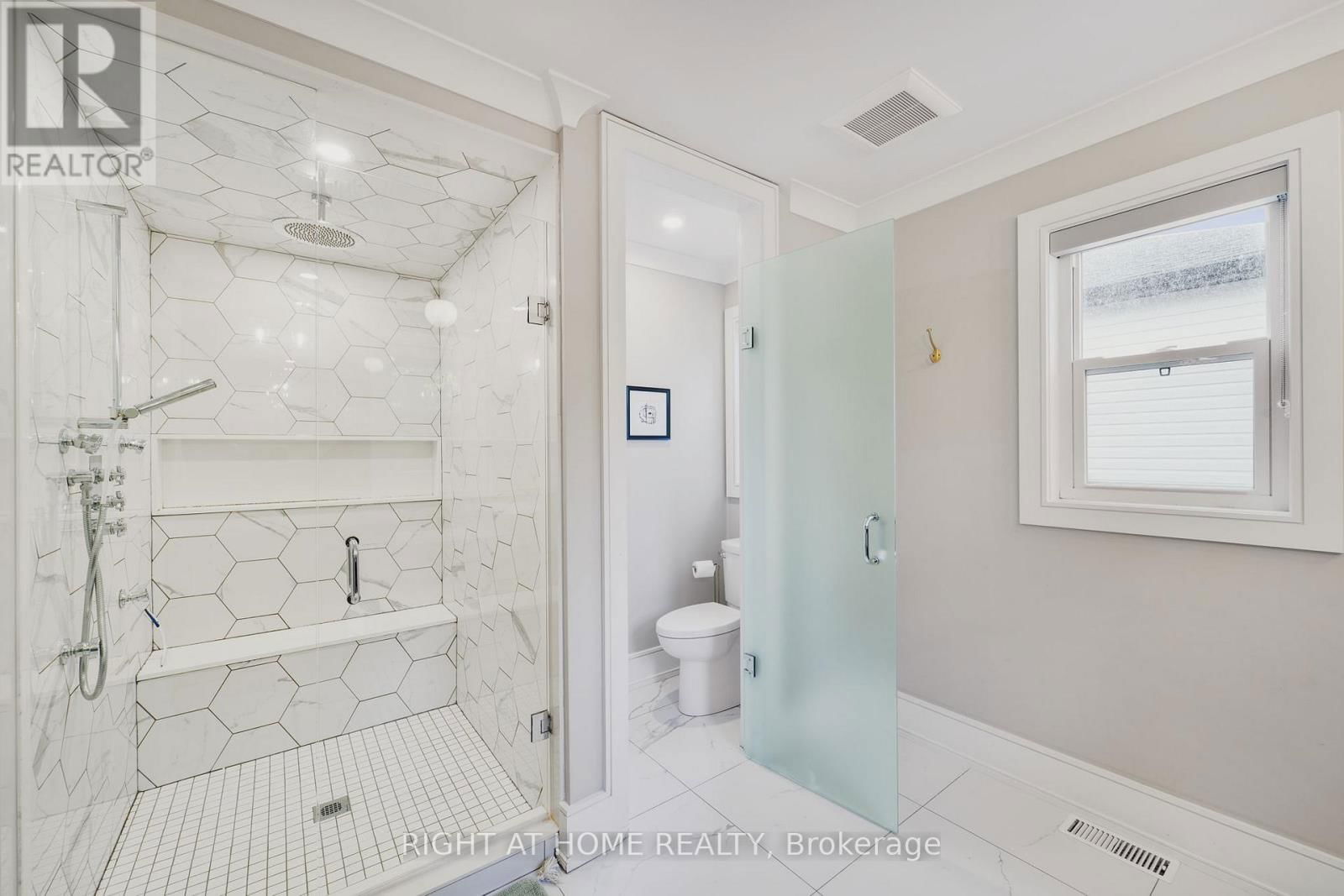 17 GEORGE STREET Image 23