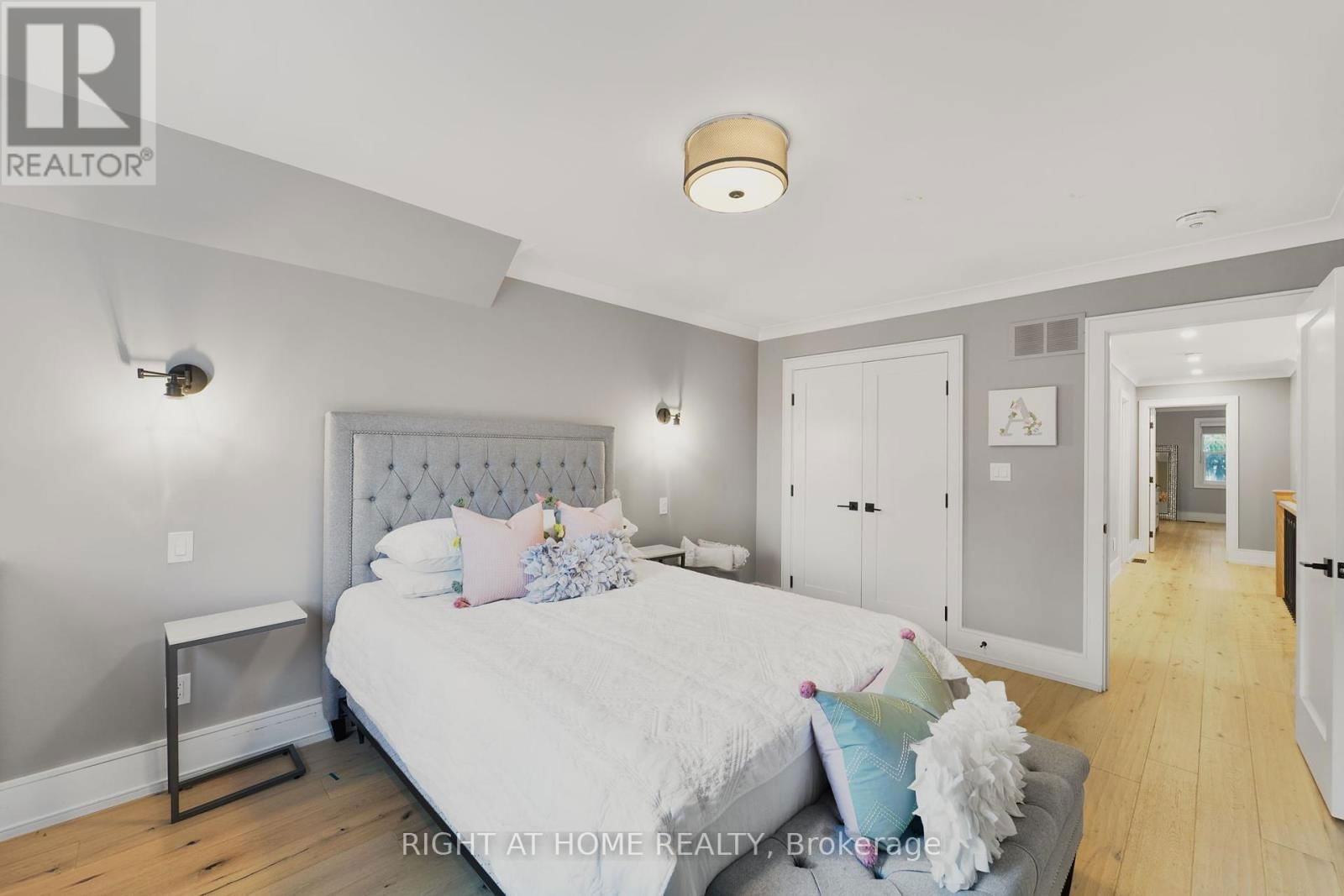 17 GEORGE STREET Image 30