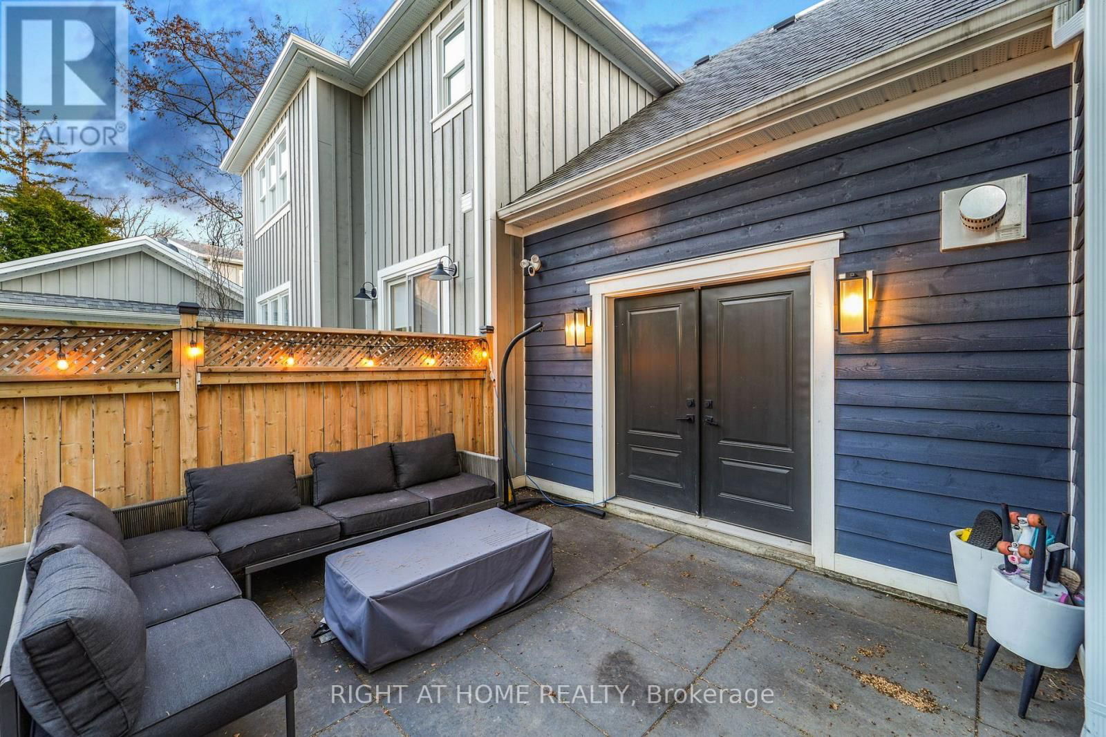 17 GEORGE STREET Image 41