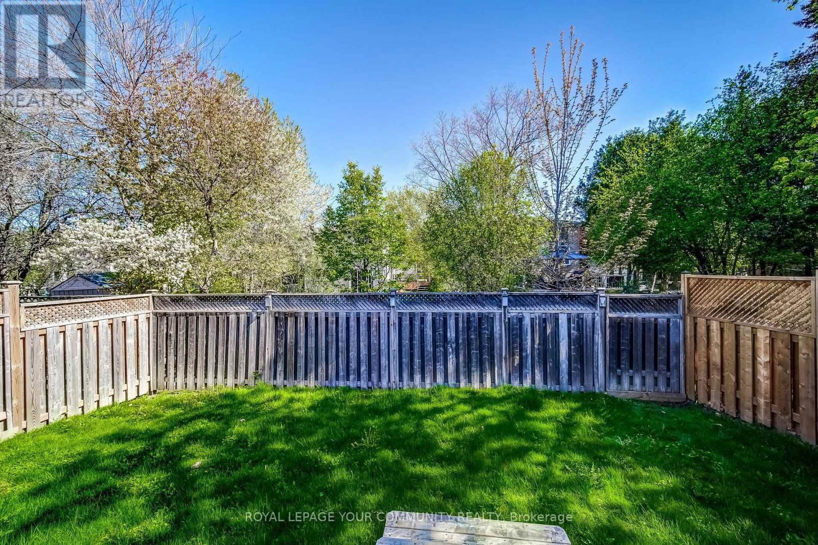 10 - 115 AVENUE ROAD Image 29