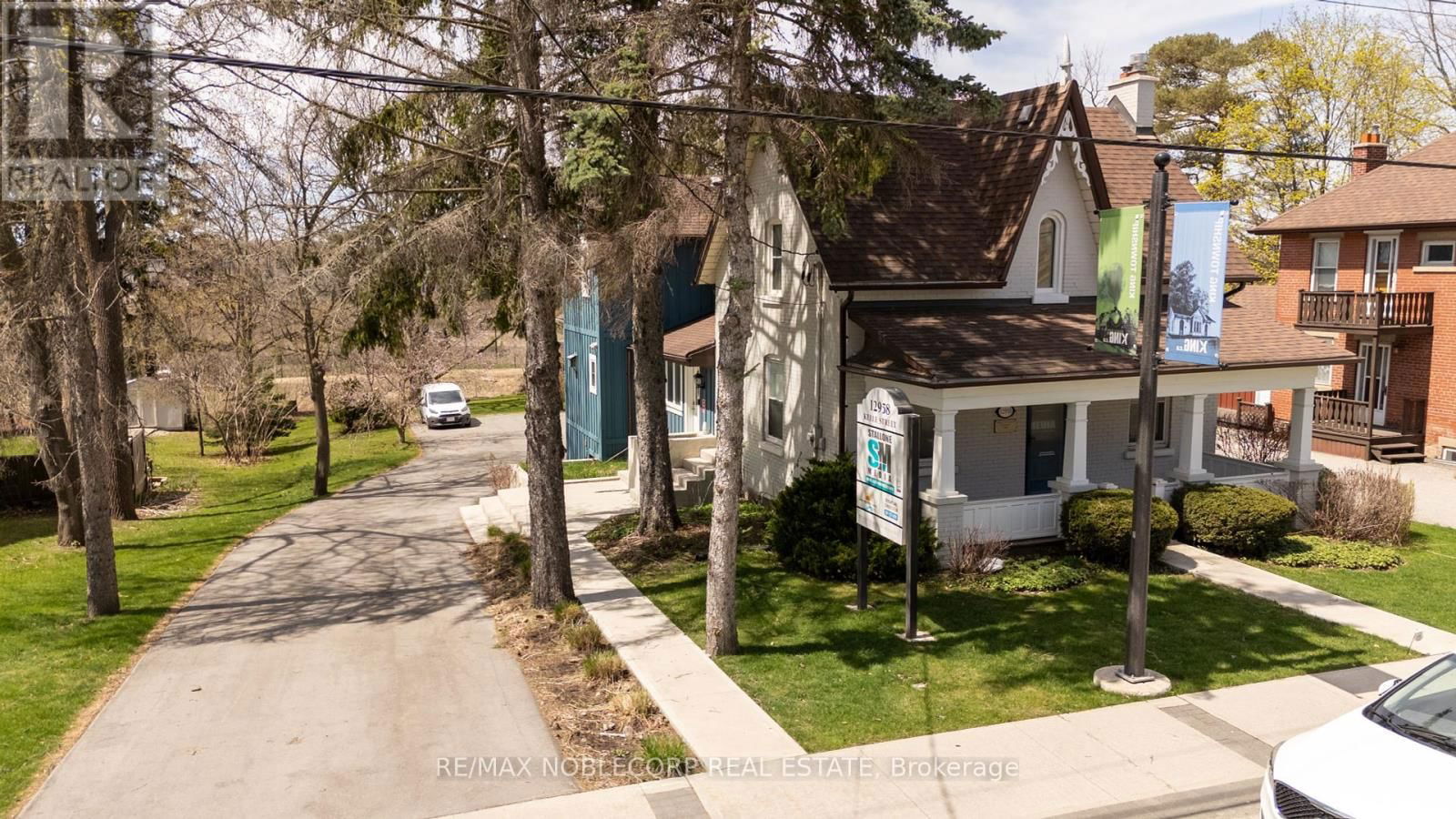 12958 KEELE STREET Image 19
