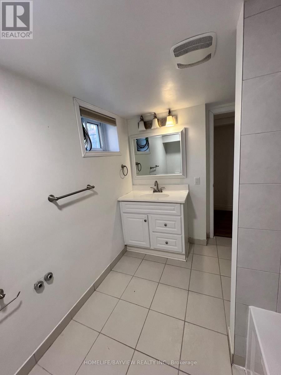 Bsmt - 216 ASHLAR ROAD Image 10
