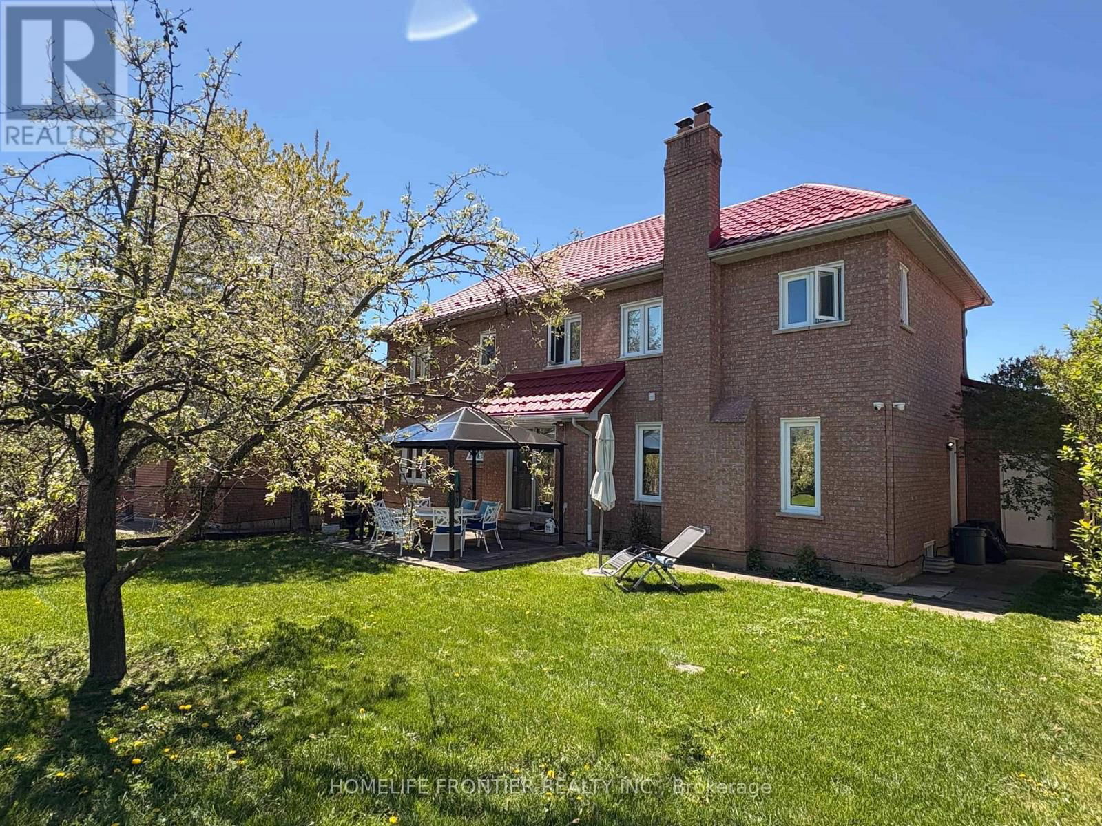 581 WYCLIFFE AVENUE Image 40