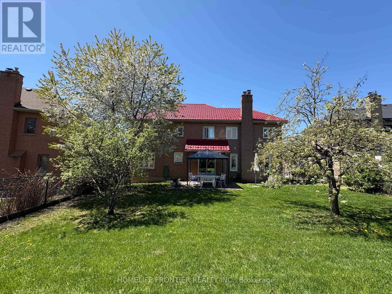 581 WYCLIFFE AVENUE Image 41