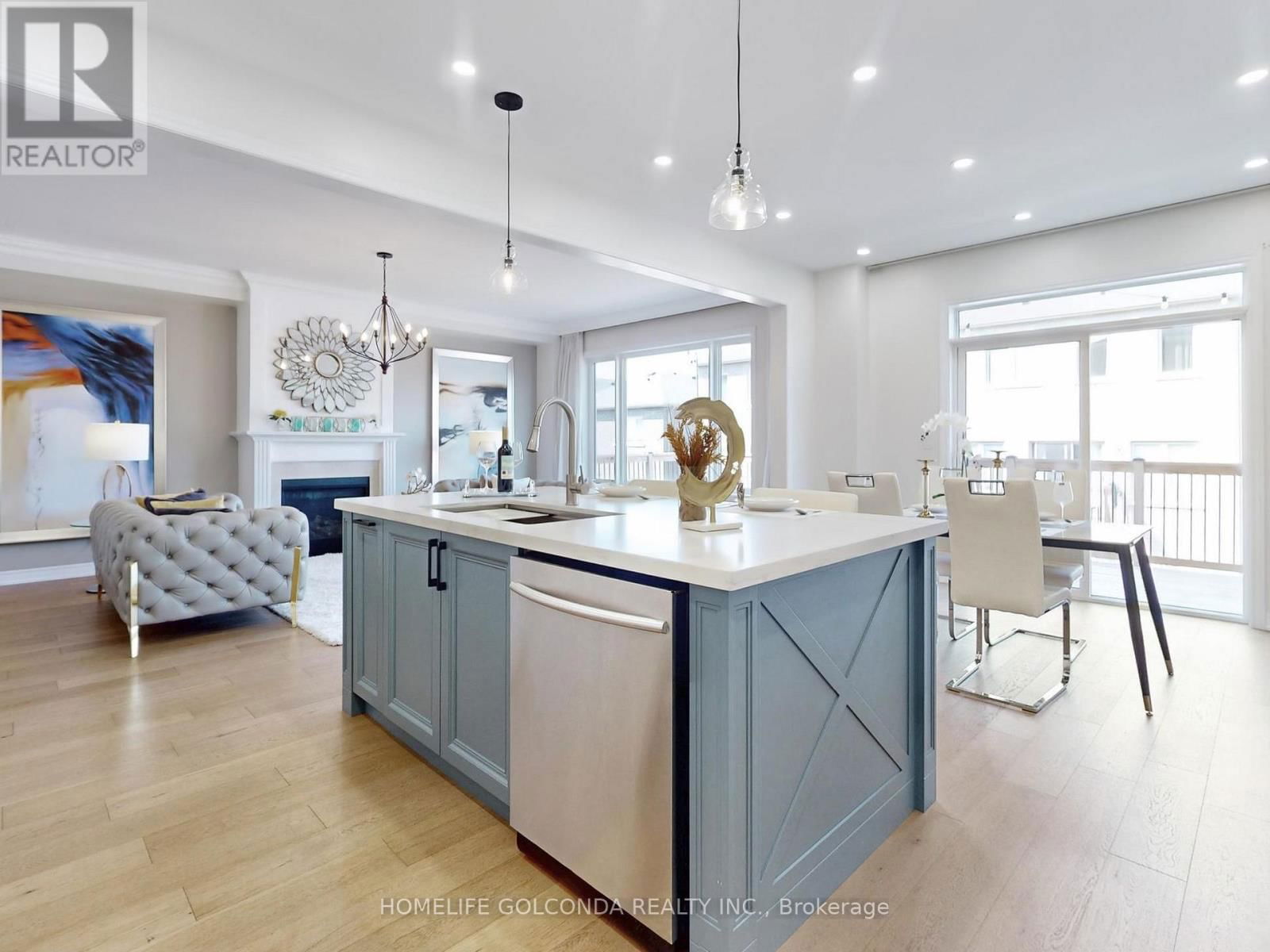 16 EASTGROVE SQUARE Image 18
