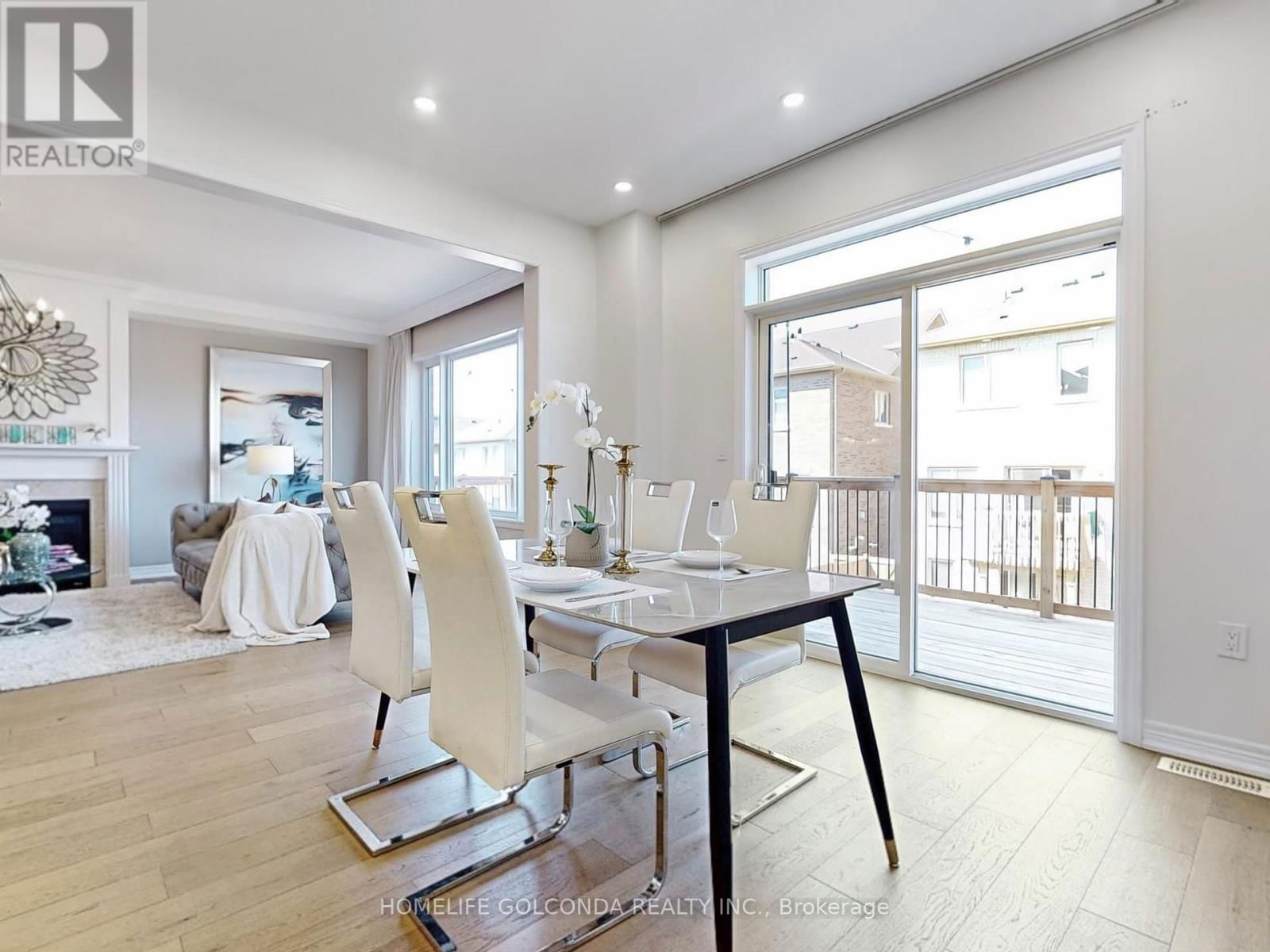 16 EASTGROVE SQUARE Image 22
