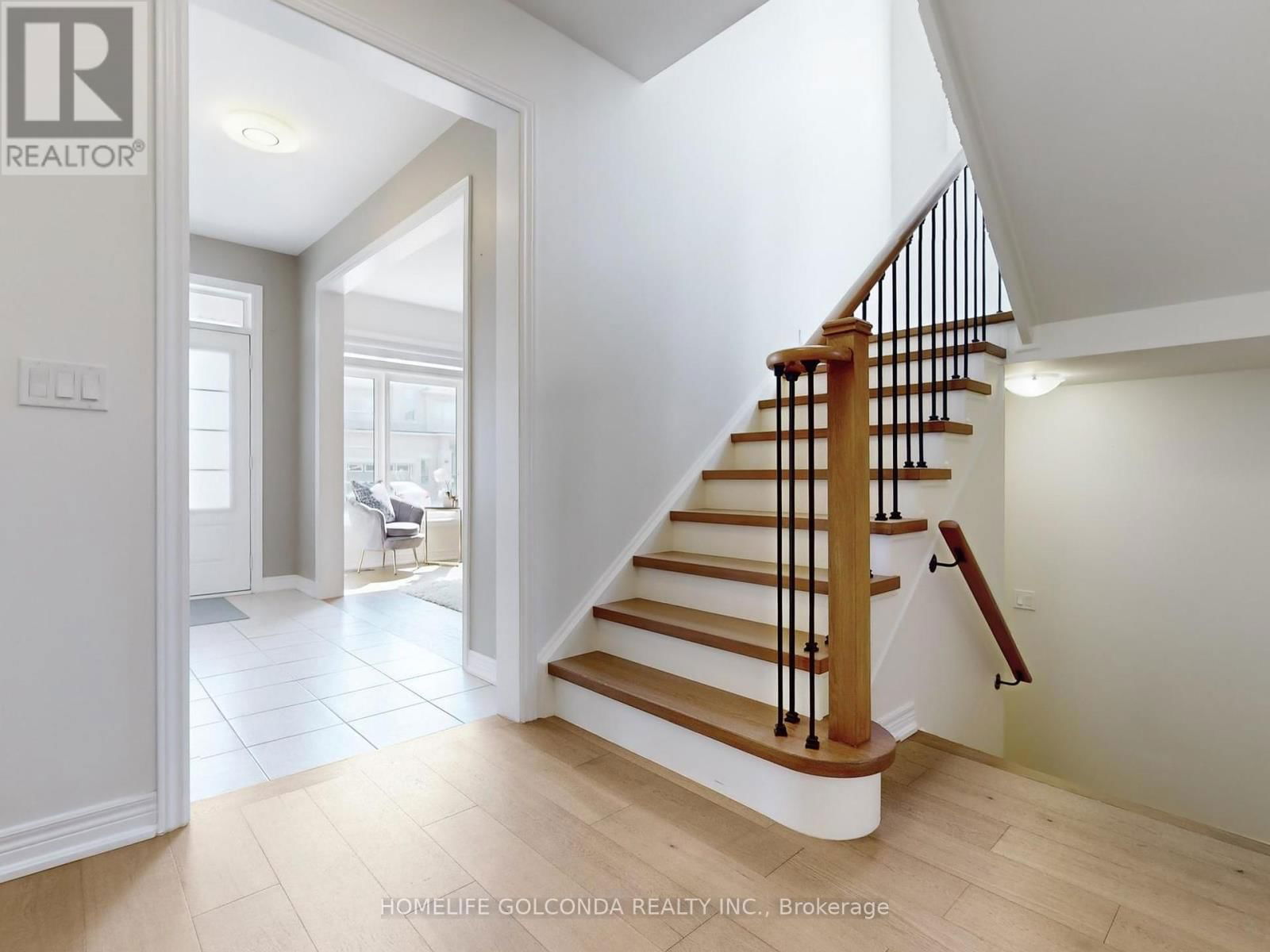 16 EASTGROVE SQUARE Image 26