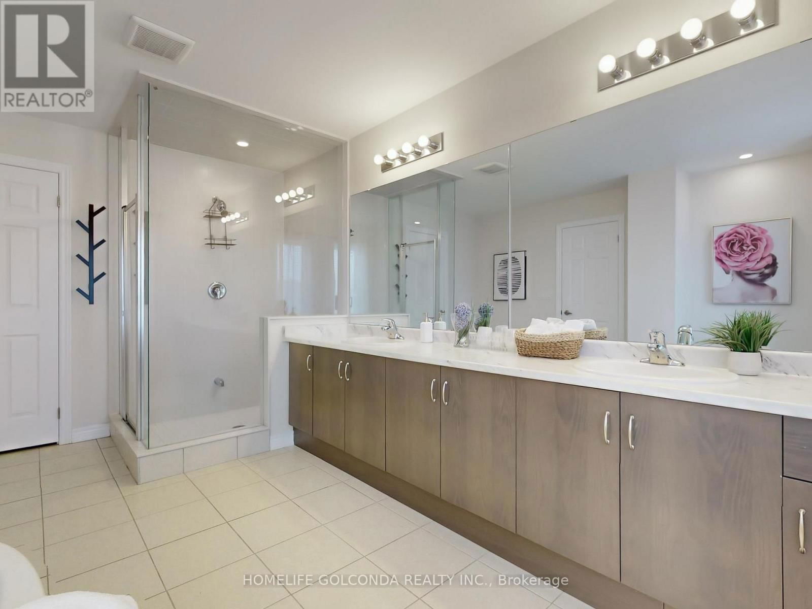 16 EASTGROVE SQUARE Image 34