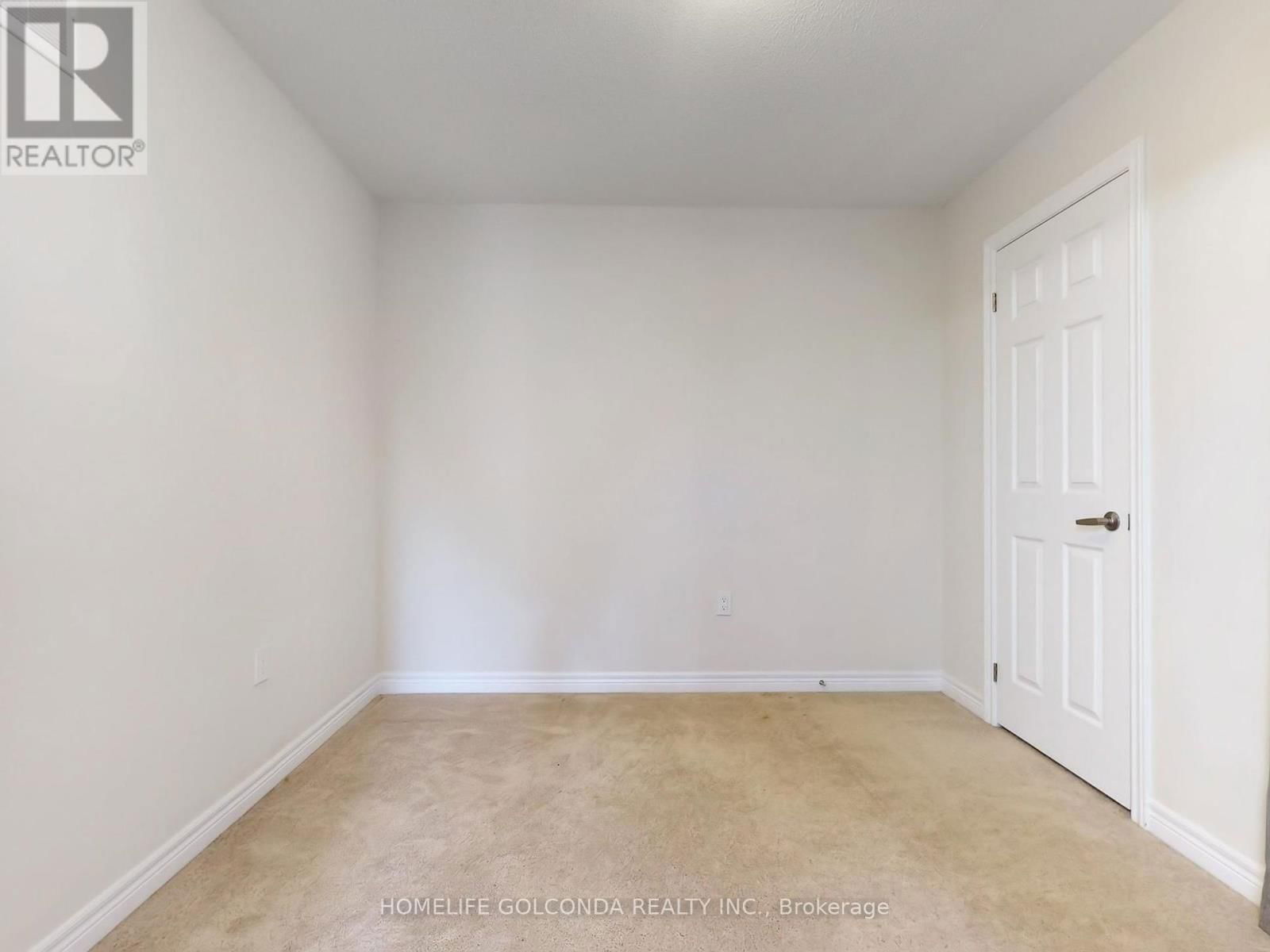 16 EASTGROVE SQUARE Image 42