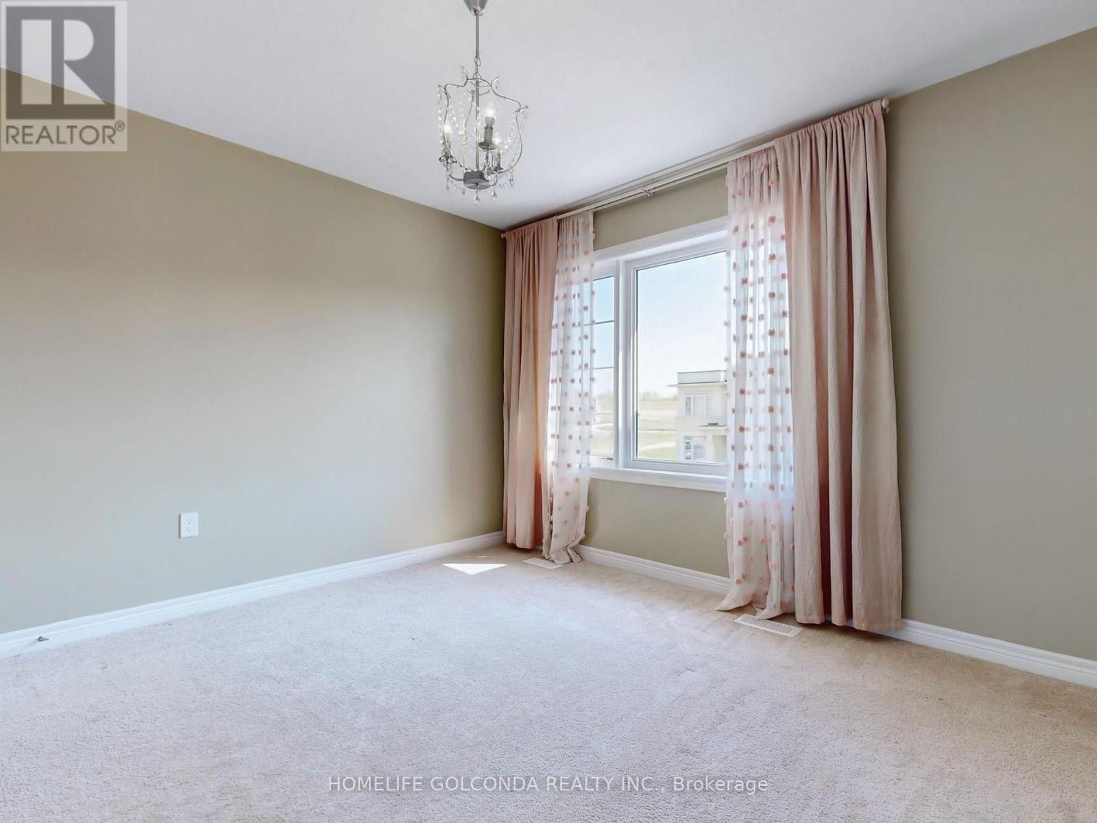 16 EASTGROVE SQUARE Image 45