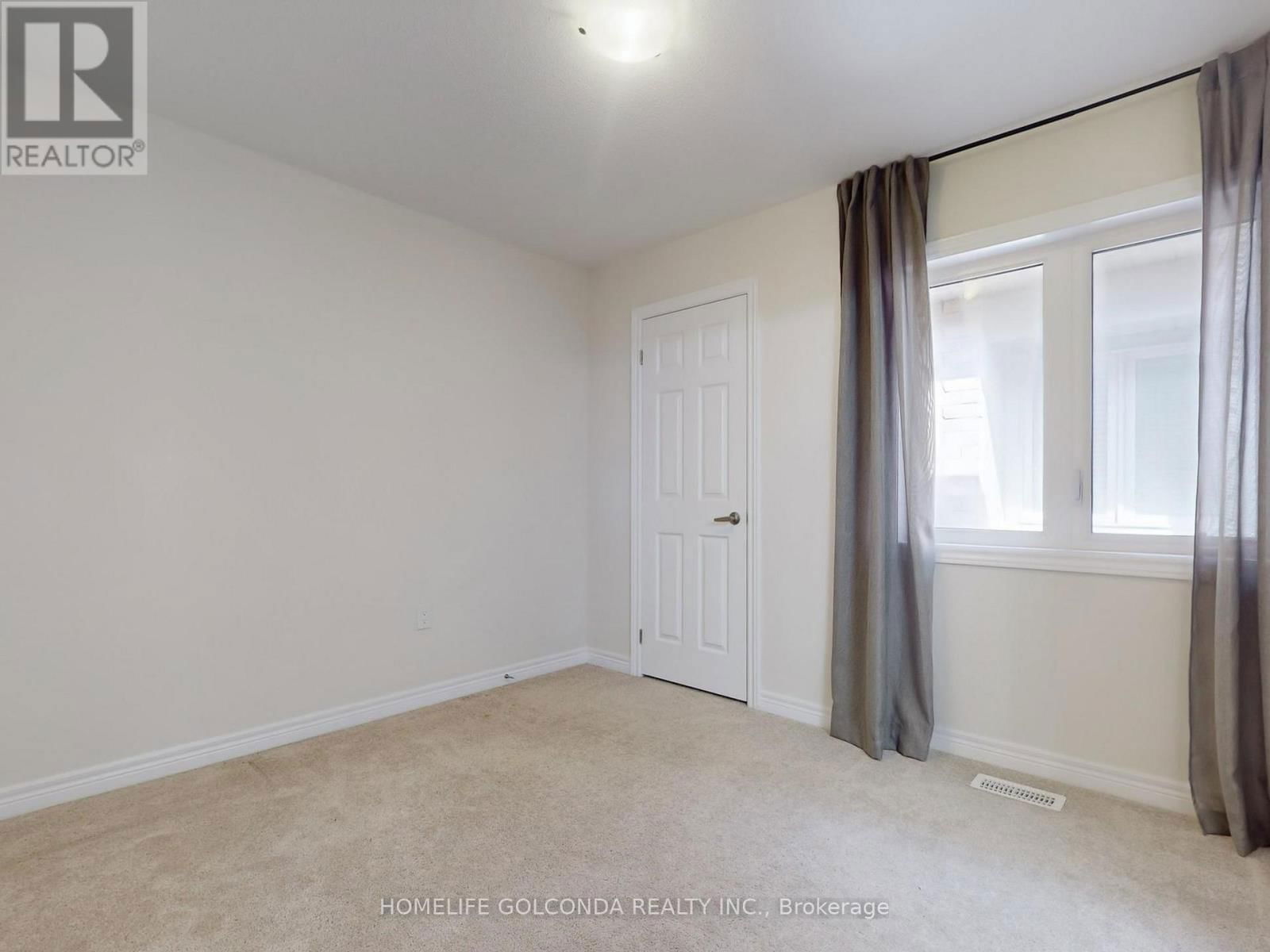 16 EASTGROVE SQUARE Image 46