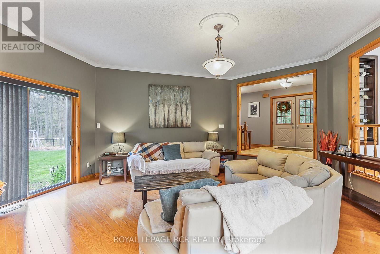 1 BEECH TREE LANE Image 15