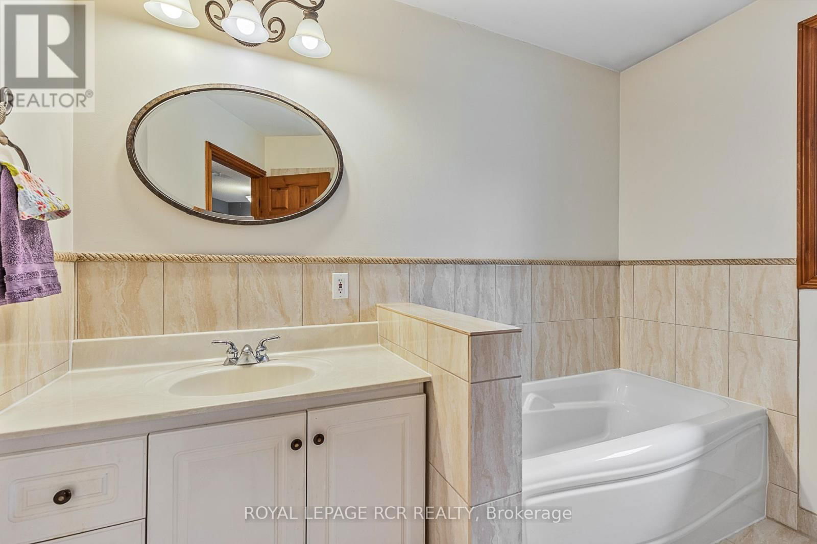 1 BEECH TREE LANE Image 23