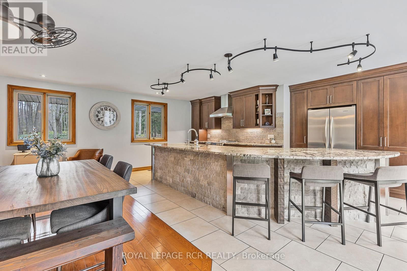 1 BEECH TREE LANE Image 8