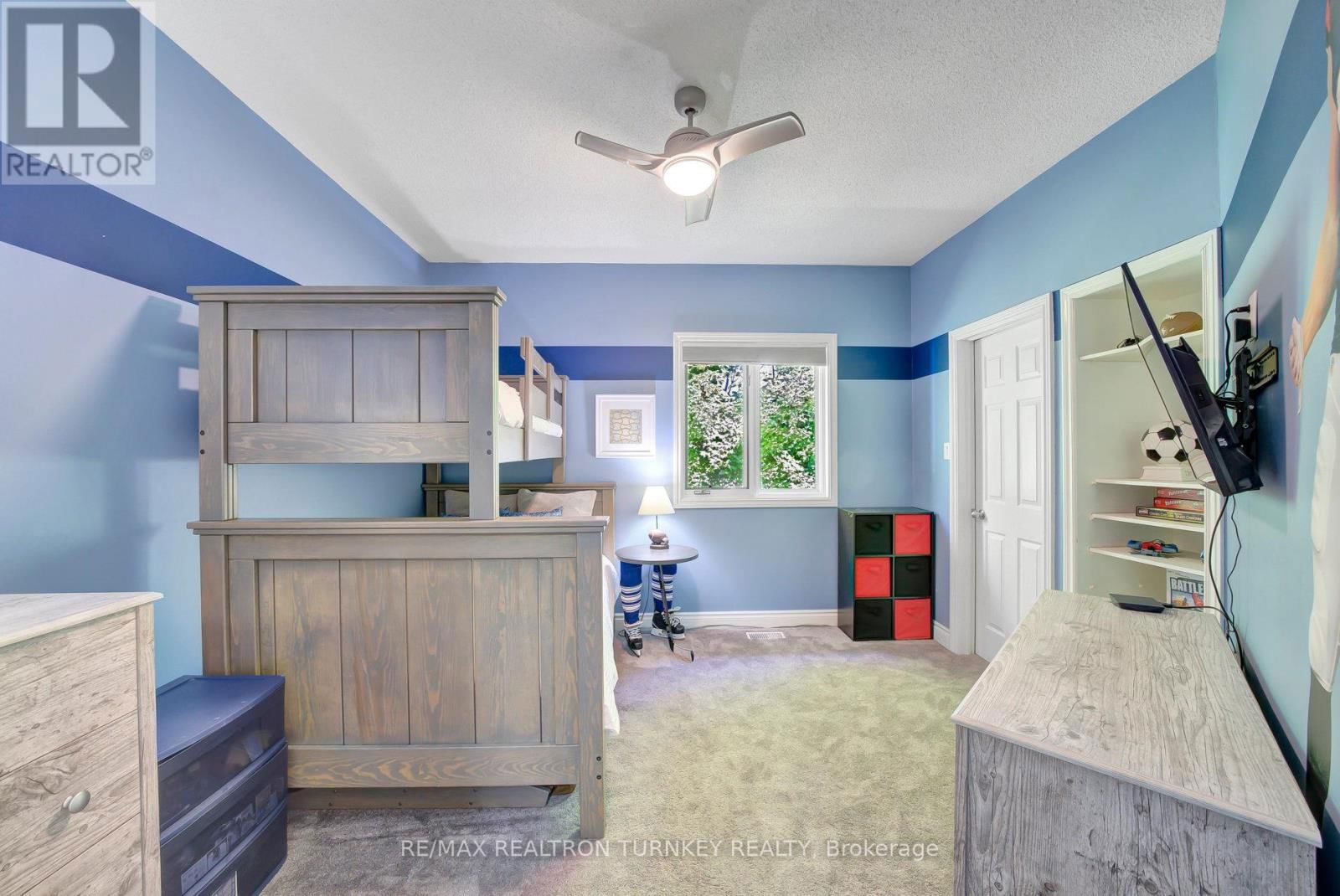 22 SHERWOOD GLEN Image 18