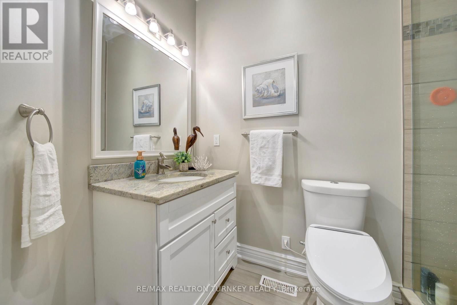 22 SHERWOOD GLEN Image 20