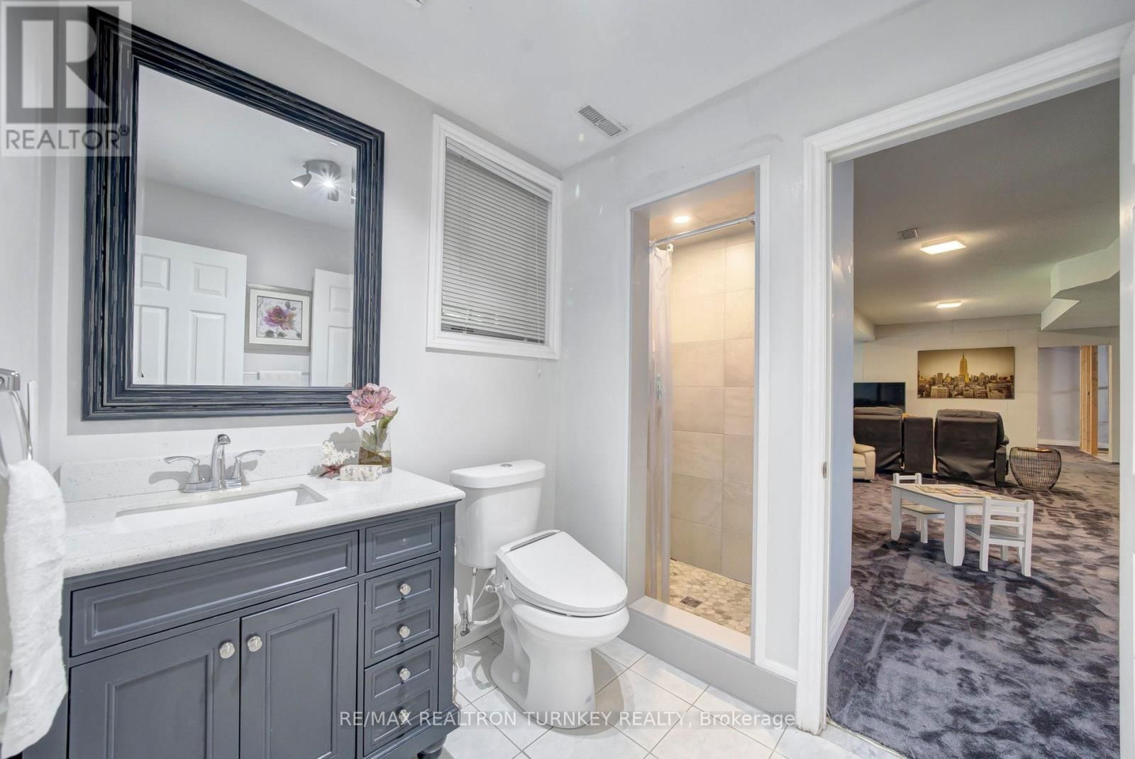 22 SHERWOOD GLEN Image 27