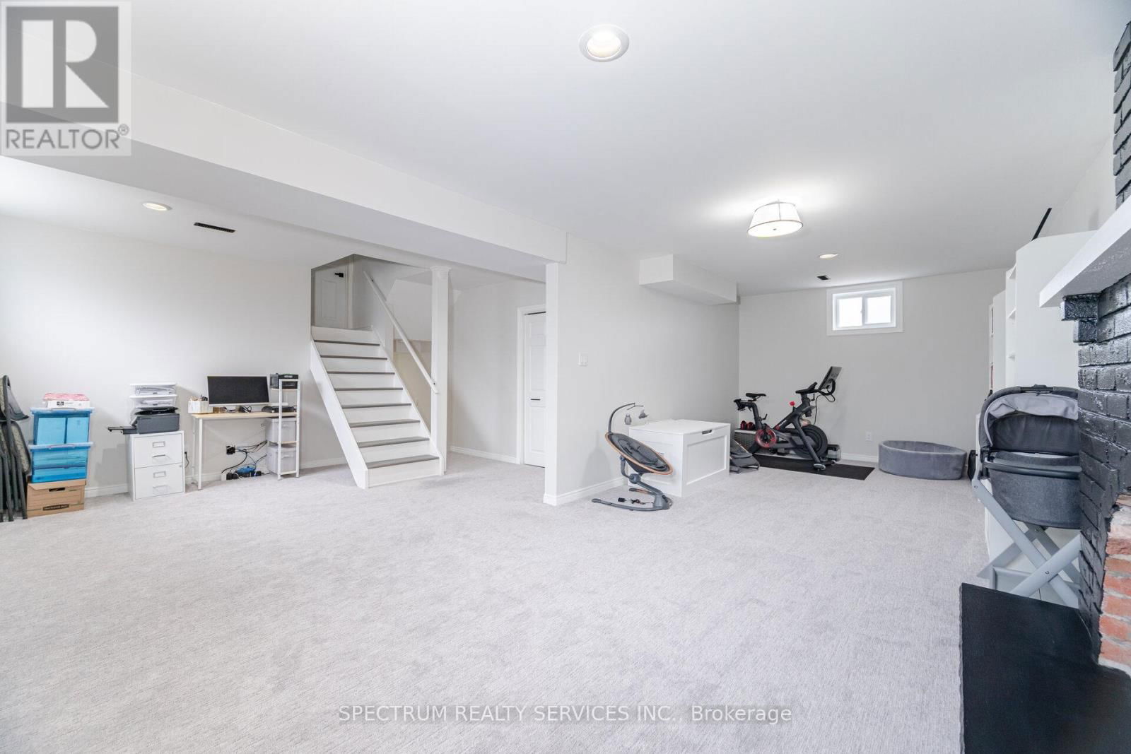 52 FRENCH CRESCENT Image 33
