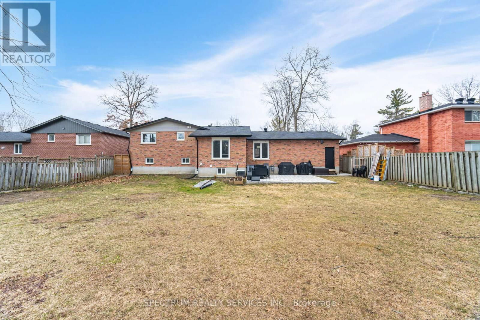 52 FRENCH CRESCENT Image 48