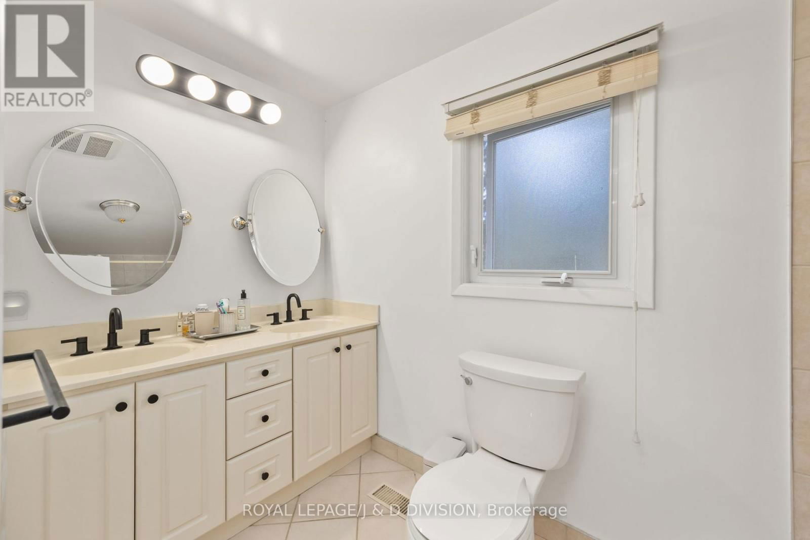 33 ALMOND AVENUE Image 17