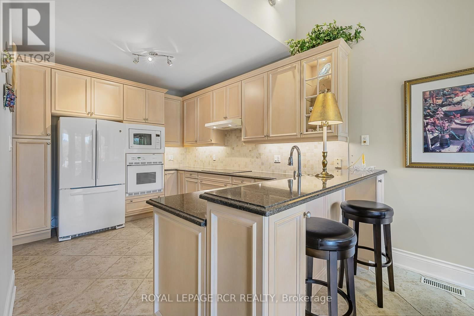31 EMERALD HEIGHTS DRIVE Image 15