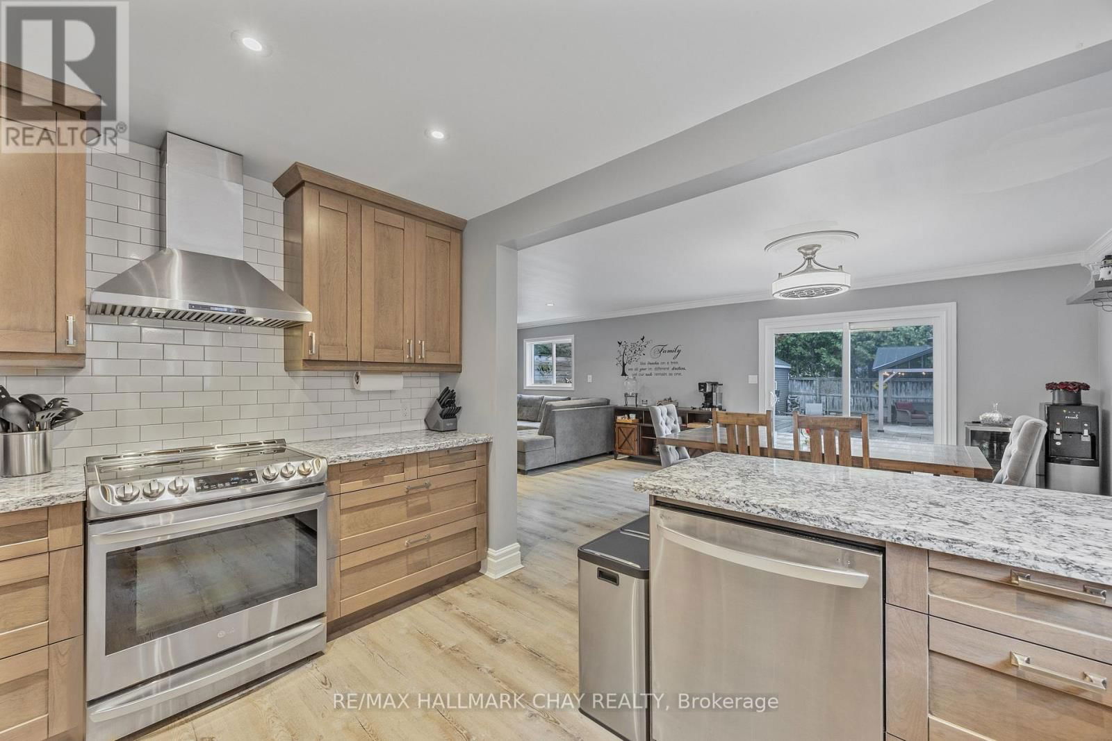 1078 ELM ROAD Image 21