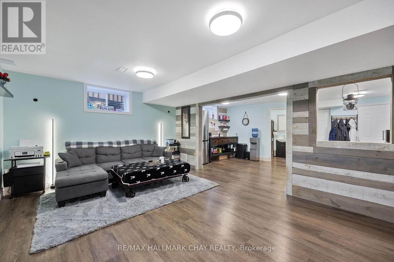 1078 ELM ROAD Image 35