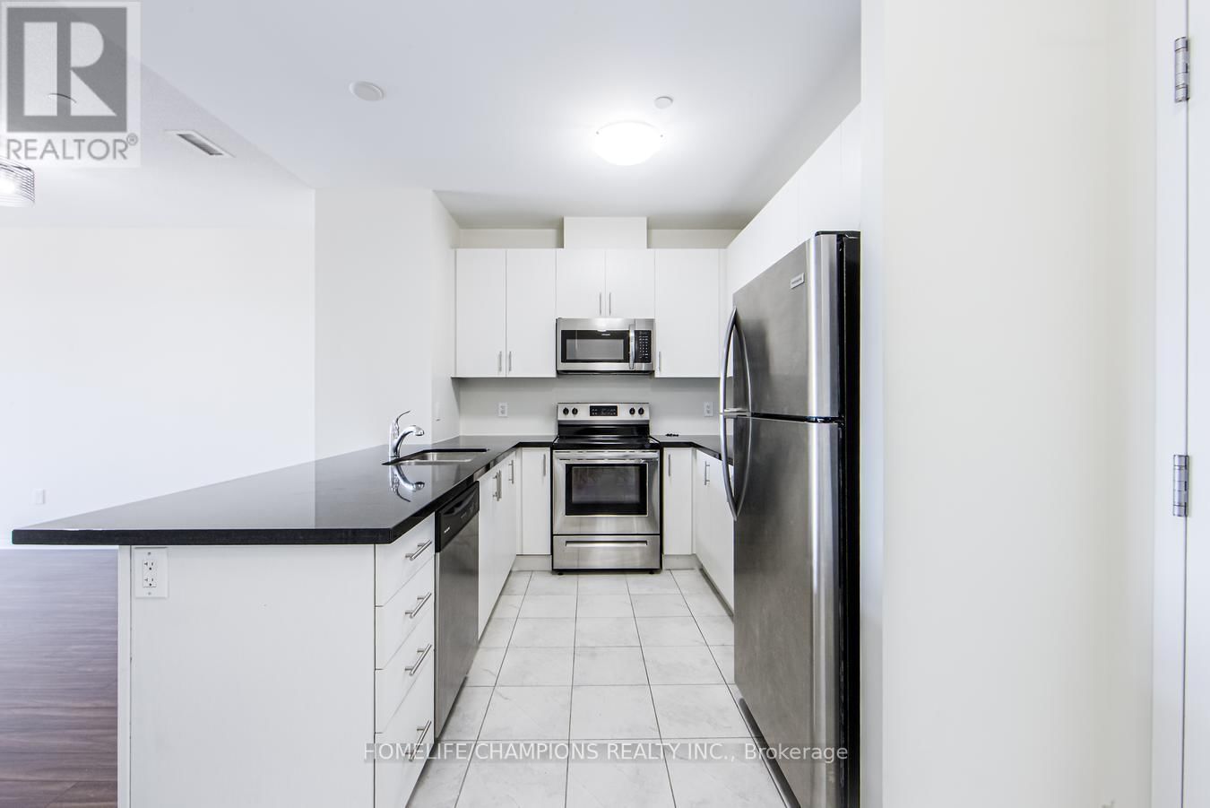619 - 7325 MARKHAM ROAD Image 13