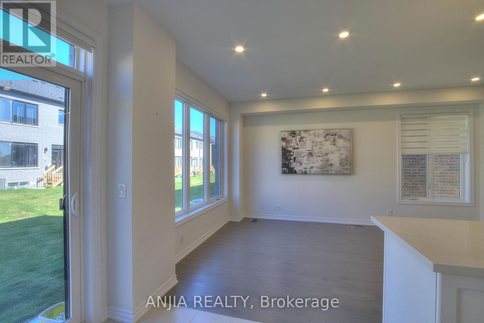 69 FREEMAN WILLIAMS STREET Image 10