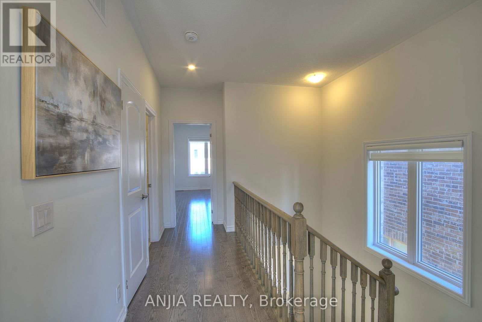 69 FREEMAN WILLIAMS STREET Image 18