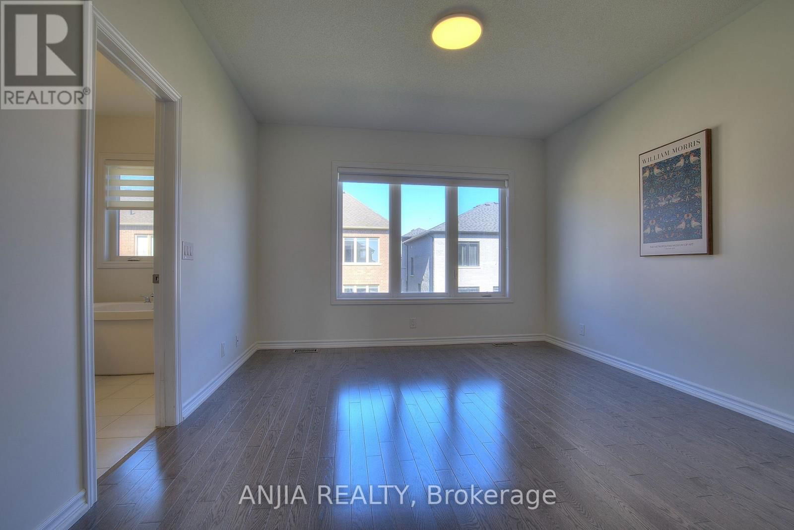 69 FREEMAN WILLIAMS STREET Image 19