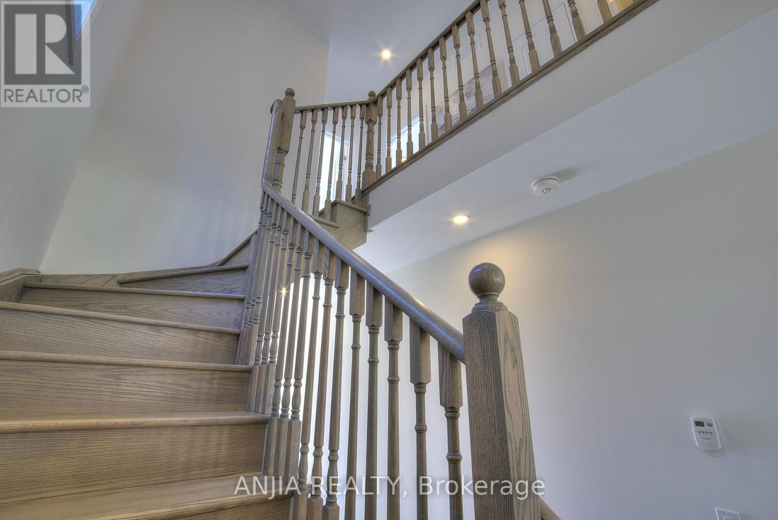 69 FREEMAN WILLIAMS STREET Image 26
