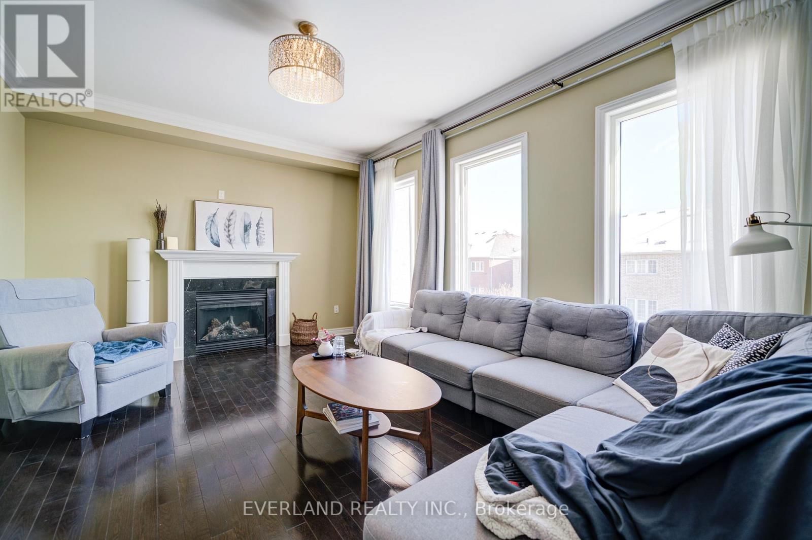 647 PETER RUPTER AVENUE Image 12