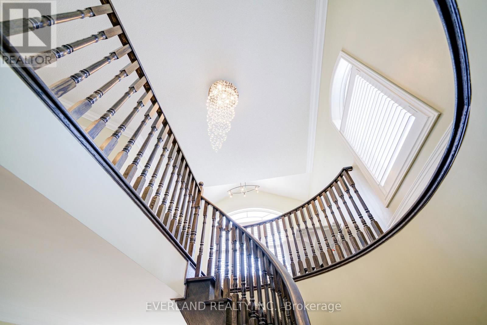 647 PETER RUPTER AVENUE Image 15
