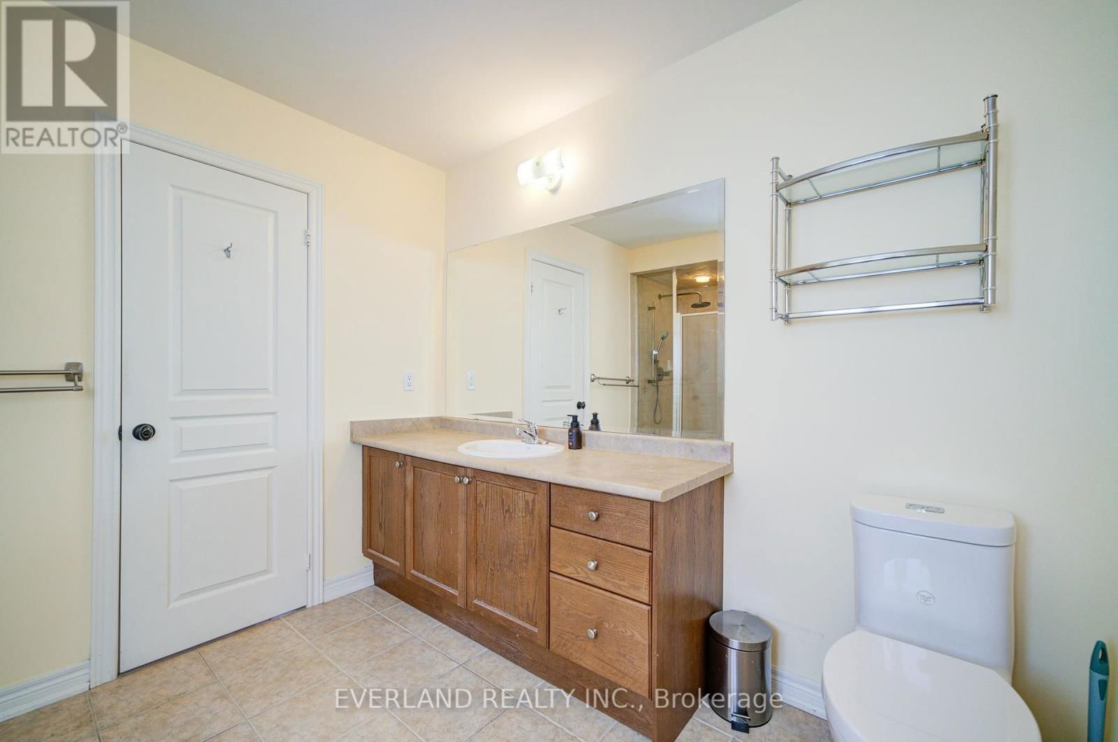 647 PETER RUPTER AVENUE Image 28