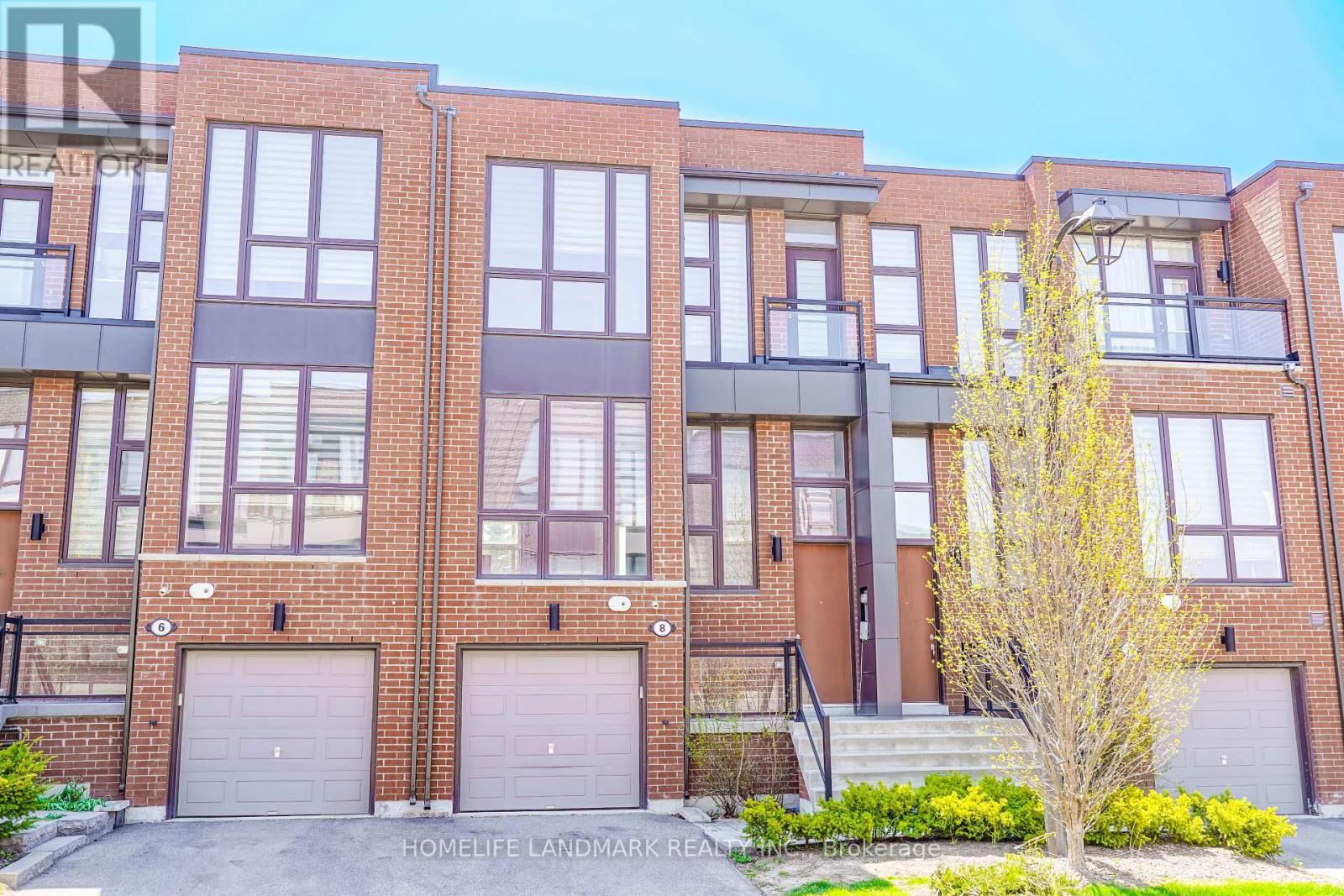 8 CRESTRIDGE DRIVE Image 24