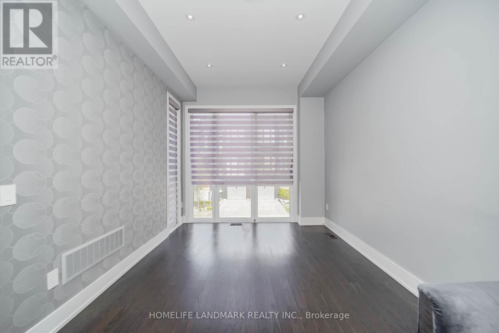 8 CRESTRIDGE DRIVE Image 6