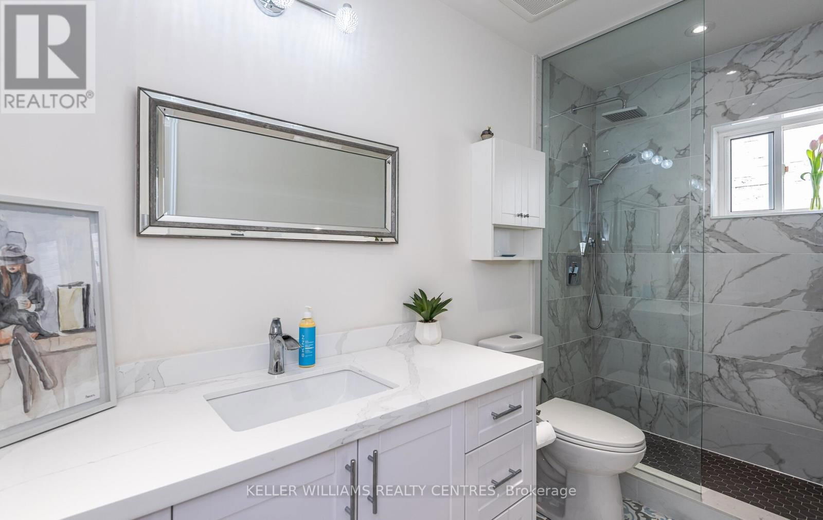 283 SHERIDAN COURT Image 15