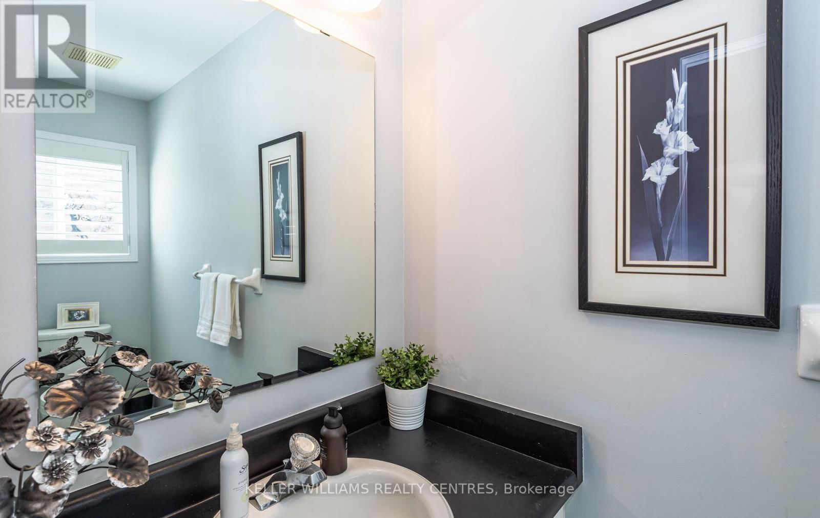 283 SHERIDAN COURT Image 20