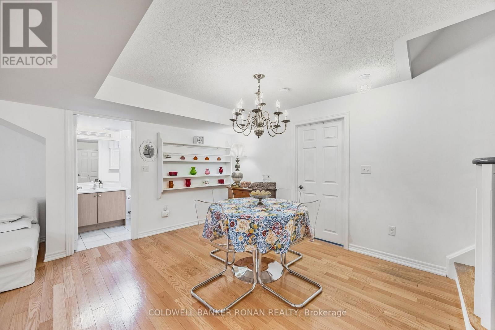 71 CAUTHERS CRESCENT Image 34