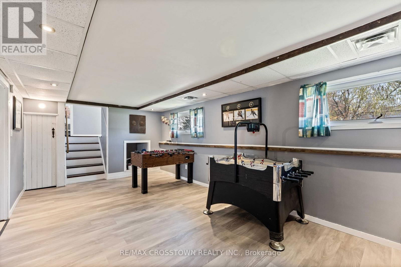 204 CAMILLA CRESCENT Image 22