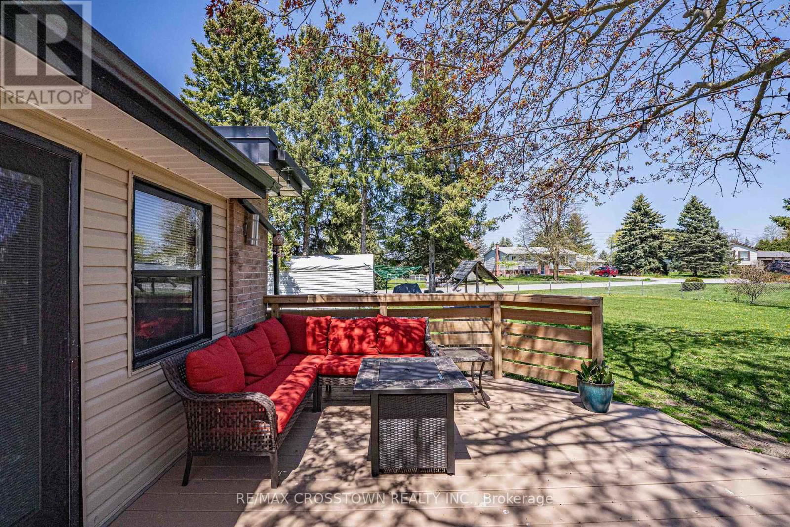 204 CAMILLA CRESCENT Image 28