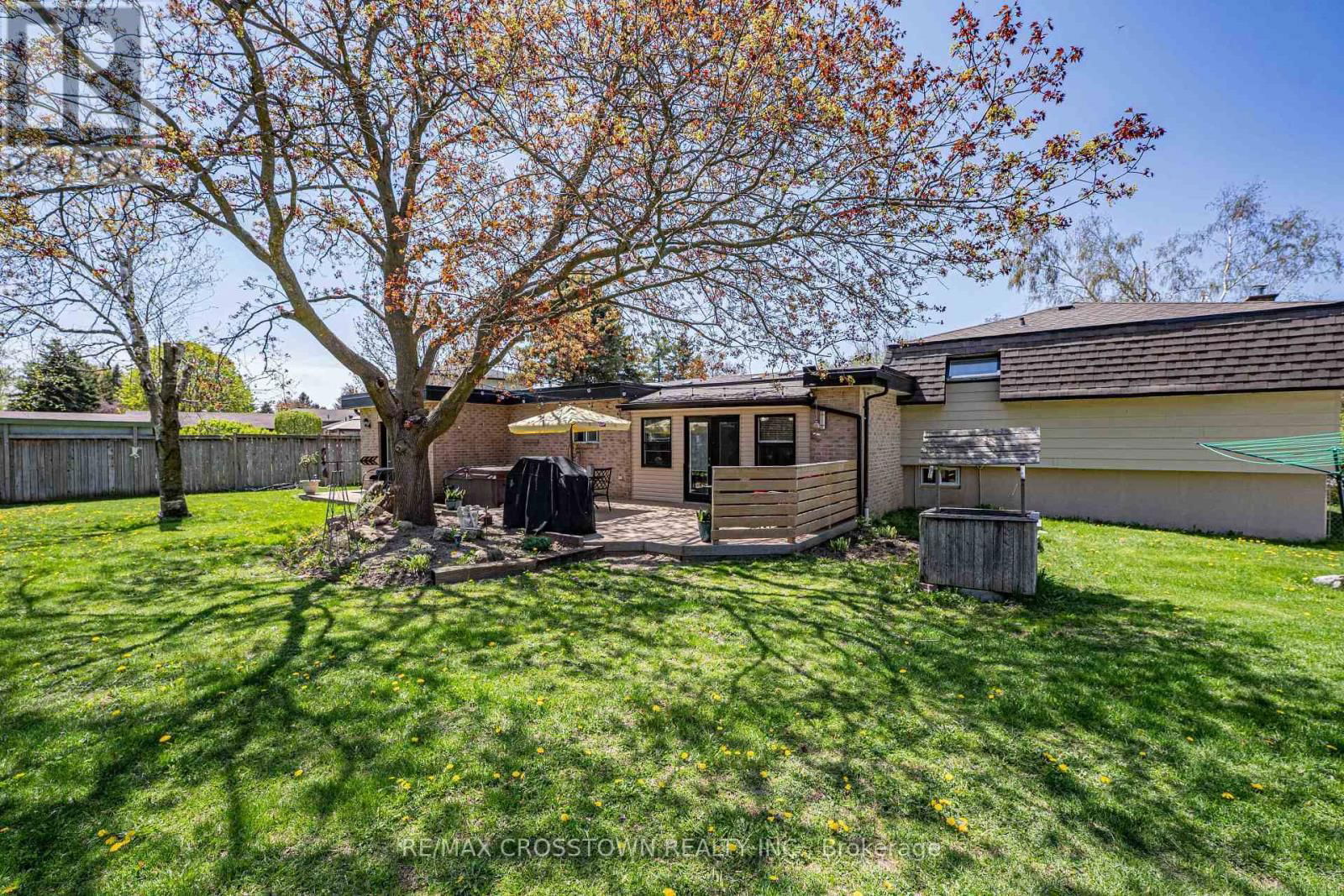 204 CAMILLA CRESCENT Image 32