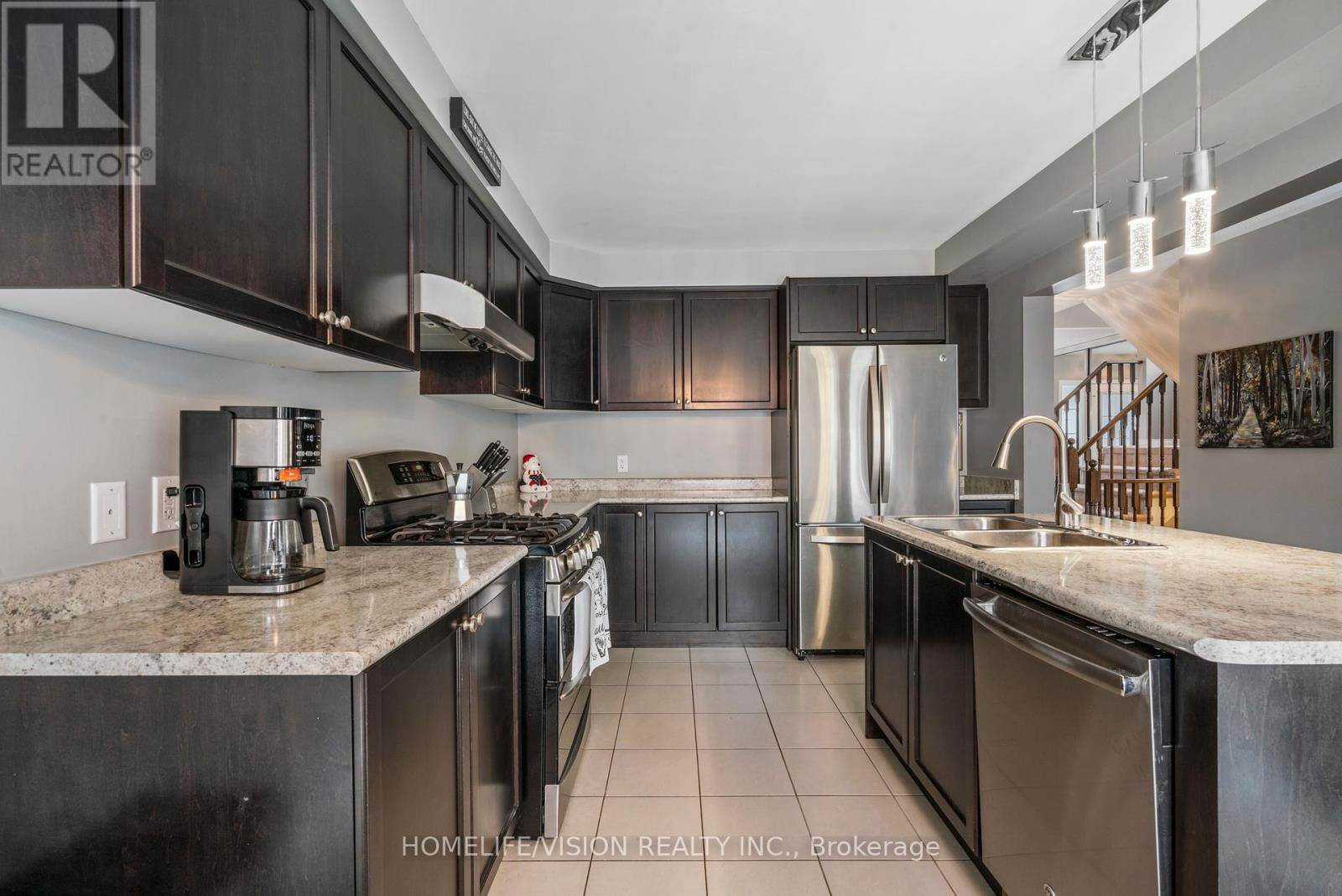 25 LONG STREET Image 9